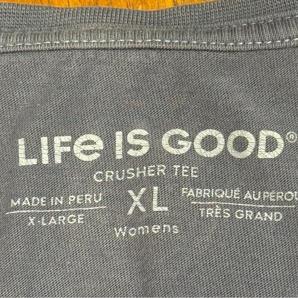 Life Is Good Gray/Blue Crusher Tee flawed - Picture 3 of 11